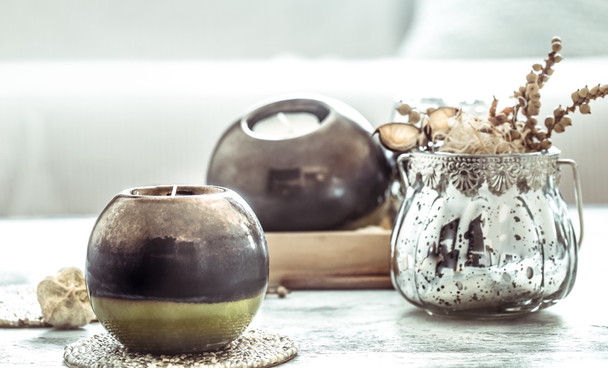 Artystyczne dekoracje do domu – stylowe ozdoby do wnętrz