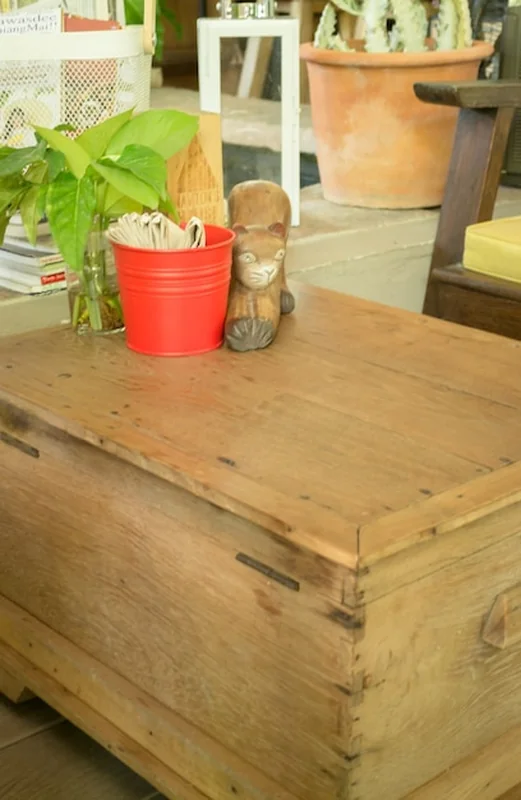 Drewniane przedmioty w lokalnej restauracji