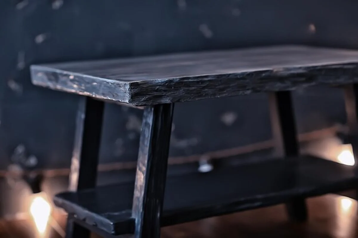 Stolik kawowy loft w stylu vintage w domu