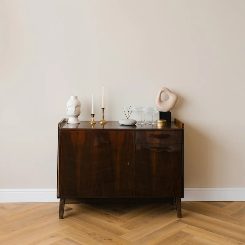 Kolorowe komody do salonu – nowoczesne meble z drewna