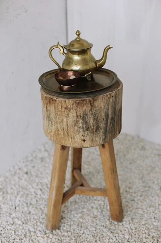 Elegancki antyczny złoty zestaw do kawy