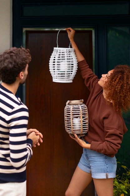 Wieszak na lampion – jak wybrać ozdobny uchwyt?